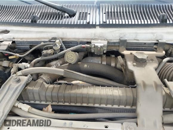 ✅ 2006 Ford Econoline Cargo Recreational • VIN: 1FTSS34P36HB17948 • Lot: 42883646. Wystawiony na IAAI z przebiegiem Nie podano. Bezpłatny archiwum sprzedaży aukcyjnych z USA i szczegółowy raport historii pojazdu na DreamBid. Zdjęcie 10.