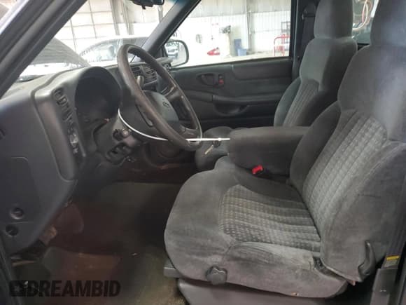 ✅ 2000 Chevrolet S-10 • VIN: 1GCCS1446YK182247 • Лот: 51685485. Опубликован ранее на Copart с пробегом 120 044 миль. Бесплатный доступ к архиву аукционных продаж из США и подробный отчёт об истории автомобиля на DreamBid. Изображение 7.