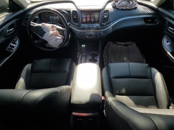 ✅ 2017 Chevrolet Impala LT • VIN: 2G1105SA8H9190549 • Лот: 64441535. Опубликован ранее на Copart с пробегом 162 697 миль. Бесплатный доступ к архиву аукционных продаж из США и подробный отчёт об истории автомобиля на DreamBid. Изображение 8.