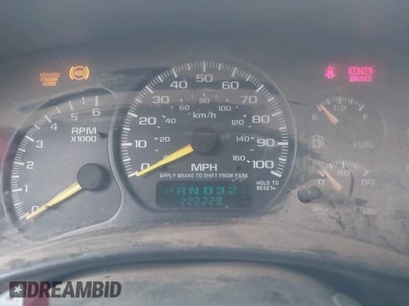 ✅ 2001 Chevrolet Silverado 2500 • VIN: 1GCGK29U41Z216201 • Lot: 43580808. Wystawiony na IAAI z przebiegiem 222 228 mil. Bezpłatny archiwum sprzedaży aukcyjnych z USA i szczegółowy raport historii pojazdu na DreamBid. Zdjęcie 7.