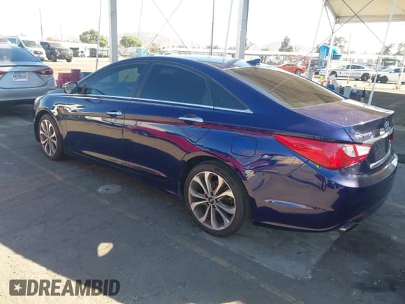 ✅ 2013 Hyundai Sonata SE • VIN: 5NPEC4AB8DH750355 • Лот: 43545880. Опубликован ранее на IAAI с пробегом 184 309 миль. Бесплатный доступ к архиву аукционных продаж из США и подробный отчёт об истории автомобиля на DreamBid. Изображение 3.