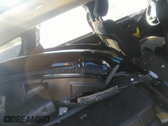 ✅ 2022 Dodge Durango Special Service • VIN: 1C4RDJFG2NC184899 • Lot: 40575266. Listed on IAAI with 14,422 mi. Free auction sales archive from the USA and detailed vehicle history report at DreamBid. Image 8.