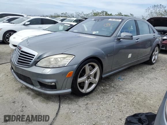 ✅ 2010 Mercedes-Benz S 63 AMG • VIN: WDDNG7HBXAA318676 • Lot: 75618024. Wystawiony na Copart z przebiegiem 210 137 mil. Bezpłatny archiwum sprzedaży aukcyjnych z USA i szczegółowy raport historii pojazdu na DreamBid. Zdjęcie 1.