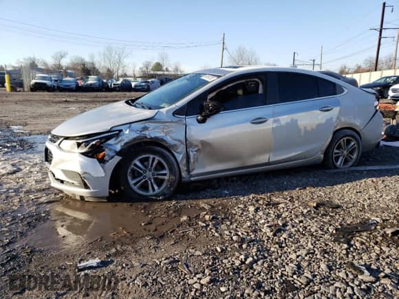 ✅ 2017 Chevrolet Cruze LT • VIN: 1G1BE5SM3H7274747 • Lot: 68454792. Wystawiony na Copart z przebiegiem 88 934 mil mil. Skorzystaj z bezpłatnego archiwum sprzedaży aukcyjnych z USA i zobacz szczegółowy raport historii pojazdu na DreamBid. Zdjęcie 1.