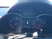 ✅ 2016 Hyundai Veloster Turbo R-Spec • VIN: KMHTC6AE5GU267750 • Lot: 81294294. Wystawiony na Copart z przebiegiem 82 520 mil. Bezpłatny archiwum sprzedaży aukcyjnych z USA i szczegółowy raport historii pojazdu na DreamBid. Zdjęcie 9.