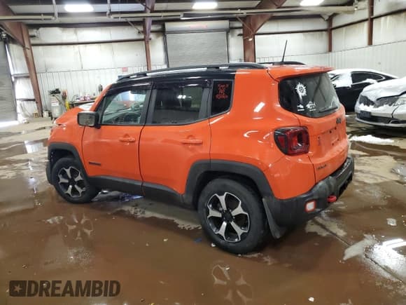 ✅ 2021 Jeep Renegade Trailhawk • VIN: ZACNJDC10MPM39680 • Lot: 44353225. Wystawiony na Copart z przebiegiem 48 367 mil. Bezpłatny archiwum sprzedaży aukcyjnych z USA i szczegółowy raport historii pojazdu na DreamBid. Zdjęcie 2.