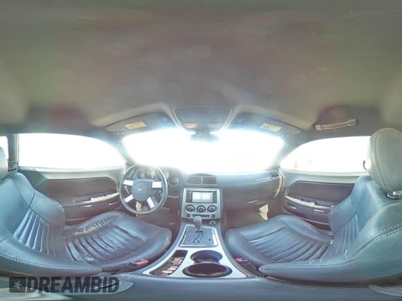 ✅ 2010 Dodge Challenger SE • VIN: 2B3CJ4DV3AH189958 • Lot: 74422104. Wystawiony na Copart z przebiegiem 152 088 mil. Bezpłatny archiwum sprzedaży aukcyjnych z USA i szczegółowy raport historii pojazdu na DreamBid. Zdjęcie 13.