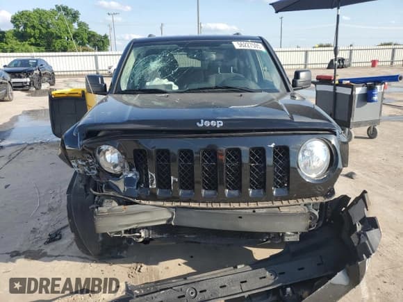 ✅ 2016 Jeep Patriot Sport • VIN: 1C4NJPBB6GD808690 • Lot: 56227595. Listed on Copart with 89,877 mi. Free auction sales archive from the USA and detailed vehicle history report at DreamBid. Image 5.