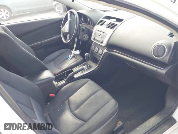 ✅ 2011 Mazda 6 i Touring • VIN: 1YVHZ8CH7B5M28723 • Лот: 42547361. Опубликован ранее на IAAI с пробегом 165 129 миль. Бесплатный доступ к архиву аукционных продаж из США и подробный отчёт об истории автомобиля на DreamBid. Изображение 5.