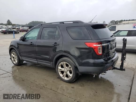 ✅ 2013 Ford Explorer • VIN: 1FM5K7B87DGA65822 • Lot: 85500885. Wystawiony na Copart z przebiegiem 257 889 mil. Bezpłatny archiwum sprzedaży aukcyjnych z USA i szczegółowy raport historii pojazdu na DreamBid. Zdjęcie 2.
