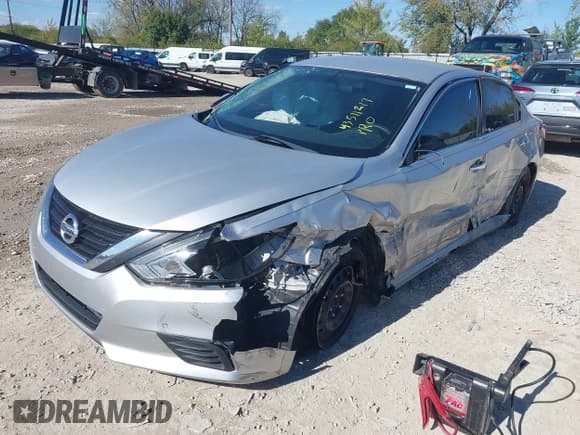 ✅ 2018 Nissan Altima SV • VIN: 1N4AL3AP6JC134977 • Lot: 43511217. Wystawiony na IAAI z przebiegiem 105 603 mil. Bezpłatny archiwum sprzedaży aukcyjnych z USA i szczegółowy raport historii pojazdu na DreamBid. Zdjęcie 18.