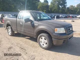 ✅ 2006 Ford F-150 XL • VIN: 1FTRF12266NB19869 • Lot: 43434203. Wystawiony na IAAI z przebiegiem 116 276 mil. Bezpłatny archiwum sprzedaży aukcyjnych z USA i szczegółowy raport historii pojazdu na DreamBid. Zdjęcie 1.
