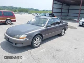 ✅ 1995 Lexus ES 300 • VIN: JT8GK13T8S0117931 • Лот: 42928644. Опубликован ранее на IAAI с пробегом 317 722 миль. Бесплатный доступ к архиву аукционных продаж из США и подробный отчёт об истории автомобиля на DreamBid. Изображение 2.