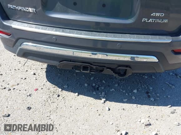 ✅ 2014 Nissan Pathfinder S • VIN: 5N1AR2MMXEC644402 • Lot: 43327559. Listed on IAAI with 197,721 mi. Free auction sales archive from the USA and detailed vehicle history report at DreamBid. Image 6.