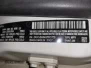 ✅ 2017 Jeep Renegade Sport • VIN: ZACCJBAB4HPF61779 • Lot: 43612486. Wystawiony na IAAI z przebiegiem 82 665 mil. Bezpłatny archiwum sprzedaży aukcyjnych z USA i szczegółowy raport historii pojazdu na DreamBid. Zdjęcie 9.