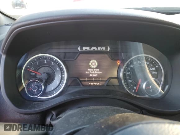 ✅ 2022 Ram 1500 Big Horn • VIN: 1C6RREBG0NN261148 • Лот: 92025435. Опубликован ранее на Copart с пробегом 120 706 миль. Бесплатный доступ к архиву аукционных продаж из США и подробный отчёт об истории автомобиля на DreamBid. Изображение 9.