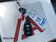 ✅ 2017 Hyundai Veloster Value Edition • VIN: KMHTC6AD4HU309804 • Lot: 43441272. Wystawiony na IAAI z przebiegiem 99 124 mil. Bezpłatny archiwum sprzedaży aukcyjnych z USA i szczegółowy raport historii pojazdu na DreamBid. Zdjęcie 11.