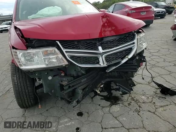 ✅ 2017 Dodge Journey SXT • VIN: 3C4PDDBGXHT574530 • Lot: 83863395. Wystawiony na Copart z przebiegiem 98 961 mil. Bezpłatny archiwum sprzedaży aukcyjnych z USA i szczegółowy raport historii pojazdu na DreamBid. Zdjęcie 14.