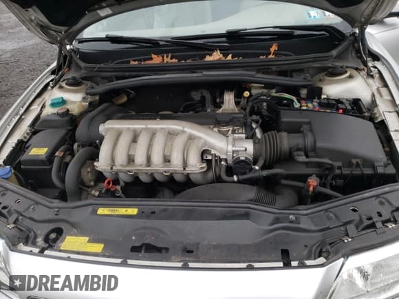 ✅ 2004 Volvo S80 • VIN: YV1TS92D941337238 • Lot: 43535085. Wystawiony na Copart z przebiegiem 107 353 mil. Bezpłatny archiwum sprzedaży aukcyjnych z USA i szczegółowy raport historii pojazdu na DreamBid. Zdjęcie 12.