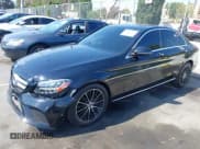 ✅ 2021 Mercedes-Benz C 300 • VIN: W1KWF8DB1MR644861 • Lot: 42910326. Wystawiony na IAAI z przebiegiem 20 473 mil. Bezpłatny archiwum sprzedaży aukcyjnych z USA i szczegółowy raport historii pojazdu na DreamBid. Zdjęcie 19.