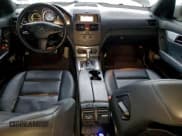 ✅ 2010 Mercedes-Benz C 300 Sport • VIN: WDDGF5EB9AR113890 • Лот: 94145235. Опубликован ранее на Copart с пробегом 126 681 миль. Бесплатный доступ к архиву аукционных продаж из США и подробный отчёт об истории автомобиля на DreamBid. Изображение 8.