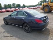 ✅ 2020 Mercedes-Benz C 300 • VIN: W1KWF8EB3LR581615 • Lot: 42464216. Wystawiony na IAAI z przebiegiem 70 509 mil. Bezpłatny archiwum sprzedaży aukcyjnych z USA i szczegółowy raport historii pojazdu na DreamBid. Zdjęcie 3.