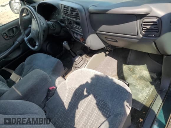 ✅ 1998 Chevrolet S-10 LS • VIN: 1GCCS1441WK191113 • Лот: 55442765. Опубликован ранее на Copart с пробегом 95 871 миль. Бесплатный доступ к архиву аукционных продаж из США и подробный отчёт об истории автомобиля на DreamBid. Изображение 8.