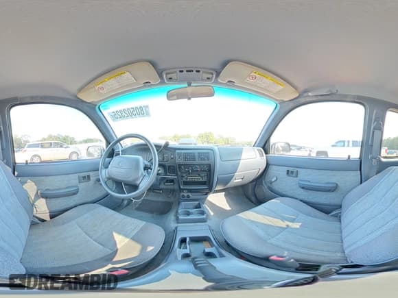 ✅ 1999 Toyota Tacoma • VIN: 4TAVL52N7XZ404241 • Lot: 80502325. Listed on Copart with 126,029 mi. Free auction sales archive from the USA and detailed vehicle history report at DreamBid. Image 14.