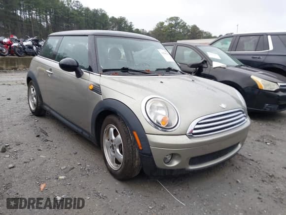 ✅ 2008 MINI Hardtop • VIN: WMWMF33588TT63923 • Lot: 43849823. Listed on IAAI with 112,756 mi. Free auction sales archive from the USA and detailed vehicle history report at DreamBid. Image 1.