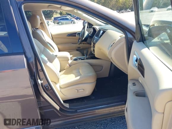 ✅ 2016 Nissan Pathfinder Platinum • VIN: 5N1AR2MN8GC622930 • Lot: 43518554. Listed on IAAI with 123,412 mi. Free auction sales archive from the USA and detailed vehicle history report at DreamBid. Image 5.