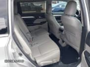 ✅ 2018 Toyota Highlander SE • VIN: 5TDJZRFH1JS817410 • Lot: 43616481. Listed on IAAI with 103,733 mi. Free auction sales archive from the USA and detailed vehicle history report at DreamBid. Image 8.