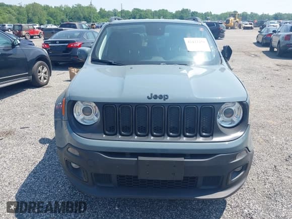 ✅ 2018 Jeep Renegade Latitude • VIN: ZACCJBBB6JPJ44553 • Lot: 42422250. Wystawiony na IAAI z przebiegiem 71 276 mil. Bezpłatny archiwum sprzedaży aukcyjnych z USA i szczegółowy raport historii pojazdu na DreamBid. Zdjęcie 12.
