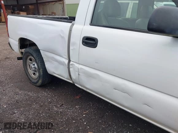 ✅ 2003 Chevrolet Silverado 1500 Work Truck • VIN: 1GCEC14X63Z261627 • Лот: 41589792. Опубликован ранее на IAAI с пробегом Не указан. Бесплатный доступ к архиву аукционных продаж из США и подробный отчёт об истории автомобиля на DreamBid. Изображение 13.