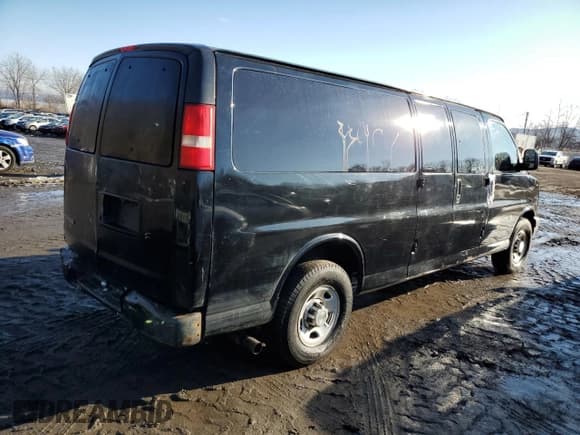 ✅ 2012 Chevrolet Express Passenger 1LS • VIN: 1GAZGZFA8C1191908 • Lot: 46998515. Listed on Copart with 220,513 mi. Free auction sales archive from the USA and detailed vehicle history report at DreamBid. Image 3.