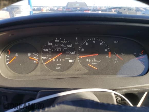 ✅ 1986 Porsche 944 • VIN: WP0AA0950GN153510 • Lot: 75878634. Wystawiony na Copart z przebiegiem 76 711 mil. Bezpłatny archiwum sprzedaży aukcyjnych z USA i szczegółowy raport historii pojazdu na DreamBid. Zdjęcie 9.