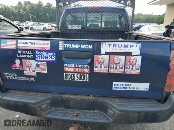 ✅ 2008 Toyota Tacoma • VIN: 5TEPX42N98Z568222 • Lot: 68598325. Wystawiony na Copart z przebiegiem 238 960 mil. Bezpłatny archiwum sprzedaży aukcyjnych z USA i szczegółowy raport historii pojazdu na DreamBid. Zdjęcie 10.