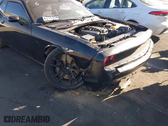 2018 Dodge Challenger T/A 392 with VIN 2C3CDZFJ1JH154627, listed as a IAAI auction lot 41212864 with 61,453 mi miles and . Bid and sale history available at DreamBid. Image 6.