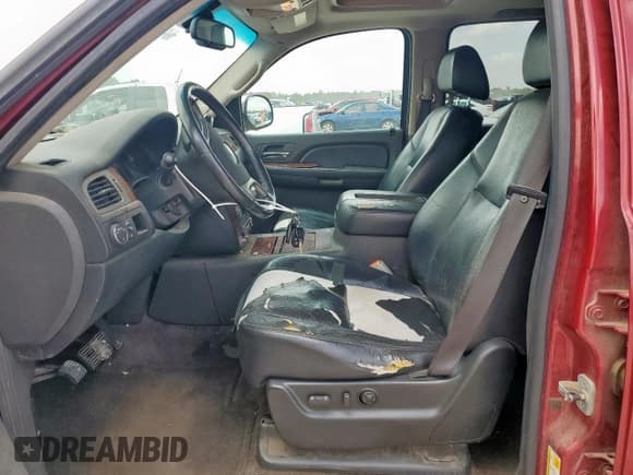 ✅ 2009 Chevrolet Suburban LTZ • VIN: 1GNFC36069R168395 • Lot: 62079365. Wystawiony na Copart z przebiegiem 291 875 mil. Bezpłatny archiwum sprzedaży aukcyjnych z USA i szczegółowy raport historii pojazdu na DreamBid. Zdjęcie 7.