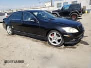 ✅ 2008 Mercedes-Benz S 550 • VIN: WDDNG71XX8A166611 • Lot: 69882144. Wystawiony na Copart z przebiegiem 179 256 mil. Bezpłatny archiwum sprzedaży aukcyjnych z USA i szczegółowy raport historii pojazdu na DreamBid. Zdjęcie 4.