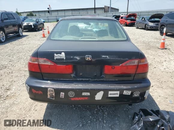 ✅ 1998 Honda Accord EX • VIN: 1HGCG555XWA048751 • Лот: 65779145. Опубликован ранее на Copart с пробегом Не указан. Бесплатный доступ к архиву аукционных продаж из США и подробный отчёт об истории автомобиля на DreamBid. Изображение 6.