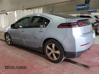 ✅ 2013 Chevrolet Volt • VIN: 1G1RA6E4XDU108443 • Lot: 74801714. Wystawiony na Copart z przebiegiem 118 079 mil. Bezpłatny archiwum sprzedaży aukcyjnych z USA i szczegółowy raport historii pojazdu na DreamBid. Zdjęcie 2.