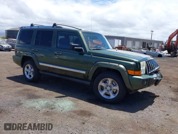 ✅ 2006 Jeep Commander Limited • VIN: 1J8HH58N86C357645 • Lot: 43176582. Wystawiony na IAAI z przebiegiem 52 078 mil. Bezpłatny archiwum sprzedaży aukcyjnych z USA i szczegółowy raport historii pojazdu na DreamBid. Zdjęcie 1.