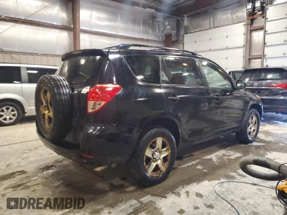 ✅ 2008 Toyota RAV4 • VIN: JTMZK35V285021695 • Лот: 93266715. Опубликован ранее на Copart с пробегом 170 407 миль. Бесплатный доступ к архиву аукционных продаж из США и подробный отчёт об истории автомобиля на DreamBid. Изображение 3.