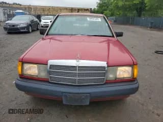 ✅ 1991 Mercedes-Benz 190 • VIN: WDBDA28D2MF780697 • Lot: 58803365. Wystawiony na Copart z przebiegiem 229 443 mil. Bezpłatny archiwum sprzedaży aukcyjnych z USA i szczegółowy raport historii pojazdu na DreamBid. Zdjęcie 5.