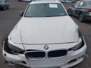 ✅ 2015 BMW 3 Series 328i xDrive • VIN: WBA3B5G56FNS11914 • Lot: 43523846. Wystawiony na IAAI z przebiegiem 124 841 mil. Bezpłatny archiwum sprzedaży aukcyjnych z USA i szczegółowy raport historii pojazdu na DreamBid. Zdjęcie 12.