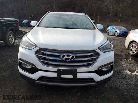 ✅ 2017 Hyundai Santa Fe 2.4L • VIN: 5NMZUDLB9HH014023 • Лот: 43801564. Опубликован ранее на Copart с пробегом 85 633 миль. Бесплатный доступ к архиву аукционных продаж из США и подробный отчёт об истории автомобиля на DreamBid. Изображение 5.