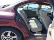 ✅ 2005 Pontiac Bonneville SE • VIN: 1G2HX52K25U128092 • Lot: 43198864. Wystawiony na IAAI z przebiegiem 139 452 mil. Bezpłatny archiwum sprzedaży aukcyjnych z USA i szczegółowy raport historii pojazdu na DreamBid. Zdjęcie 8.