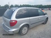 ✅ 2005 Chrysler Town & Country • VIN: 1C4GP45R95B295247 • Lot: 39289938. Listed on IAAI with Not provided. Free auction sales archive from the USA and detailed vehicle history report at DreamBid. Image 4.