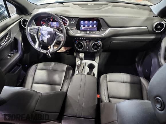 ✅ 2021 Chevrolet Blazer LT • VIN: 3GNKBJRS2MS511731 • Lot: 84703325. Wystawiony na Copart z przebiegiem 21 105 mil. Bezpłatny archiwum sprzedaży aukcyjnych z USA i szczegółowy raport historii pojazdu na DreamBid. Zdjęcie 8.