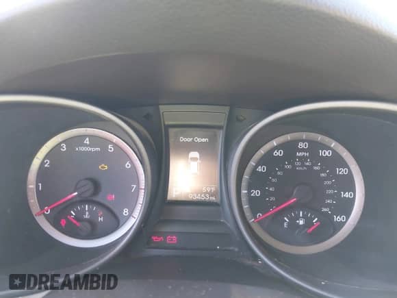 2013 Hyundai Santa Fe Sport with VIN 5XYZT3LB0DG012579, listed as a IAAI auction lot 43479119 with 93,453 mi miles and . Bid and sale history available at DreamBid. Image 7.